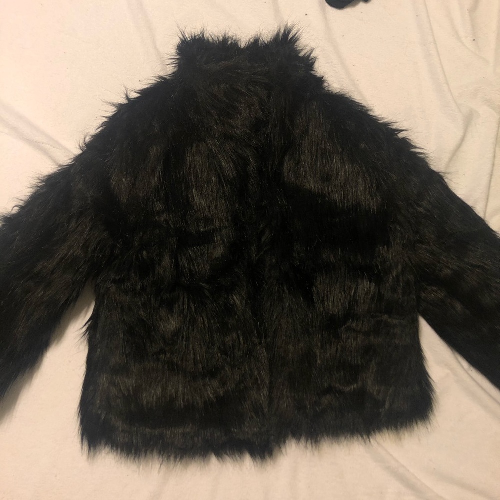 Black Cropped Faux Fur jacket